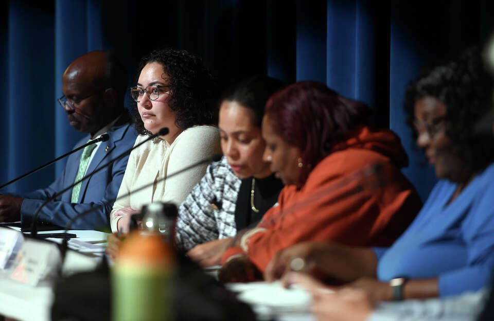 Bridgeport BOE may cut 40 teacher jobs to fill $28M budget gap